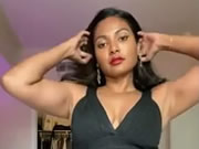 Gadis seksi panas India solo masturbasi